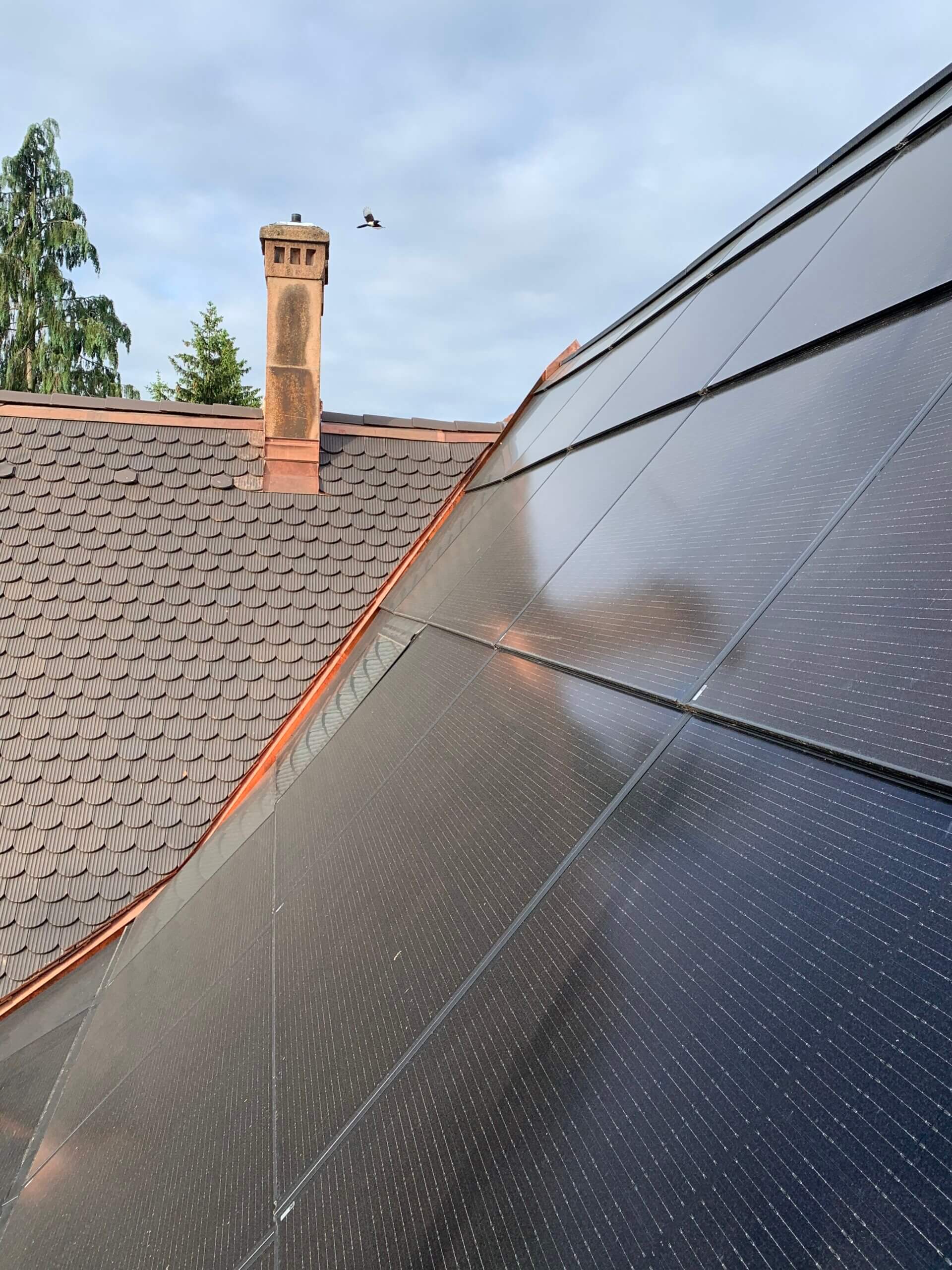 Indachanlage Allschwil-rechte Seite Solarinstalation